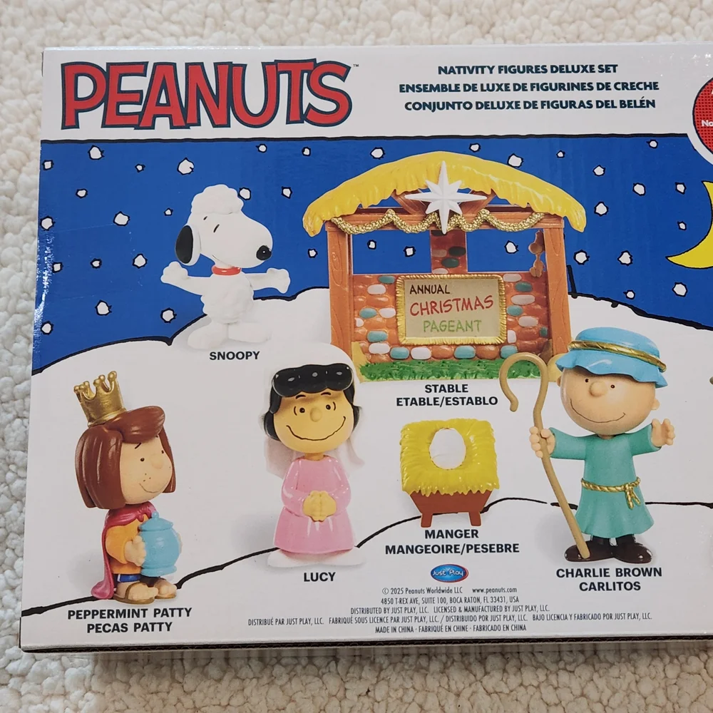 Peanuts charming nativity